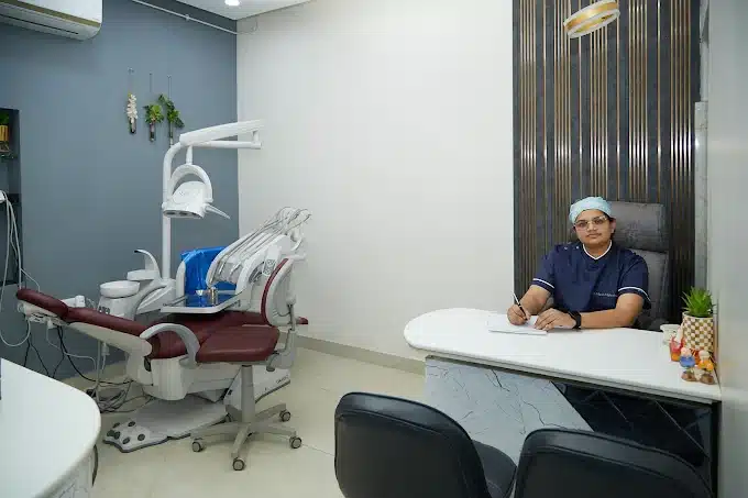 Dr. Mani Maheshwari, experienced dentist for dental implants in Krishna Nagar